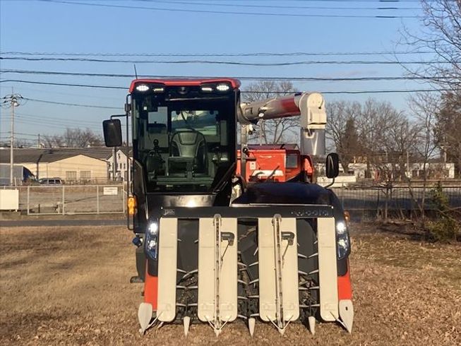 コンバイン DR6130 写真５