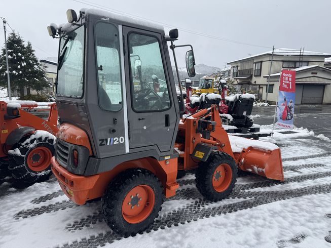 ホイールローダー/タイヤショベル ZW20 写真２