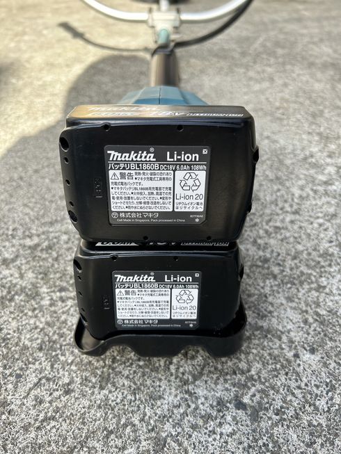 草刈機 バッテリー式刈払機 写真７