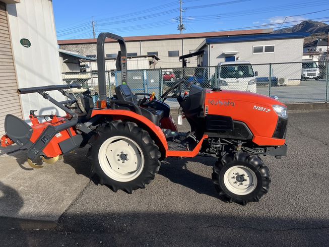 トラクター NB17FMA 写真２