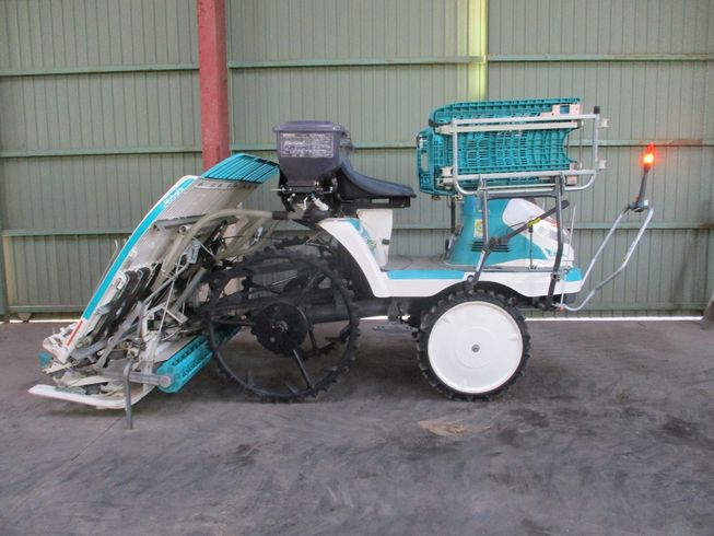 田植機 SPU450P-FR 写真２