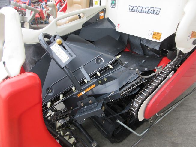 コンバイン AJ216 写真８