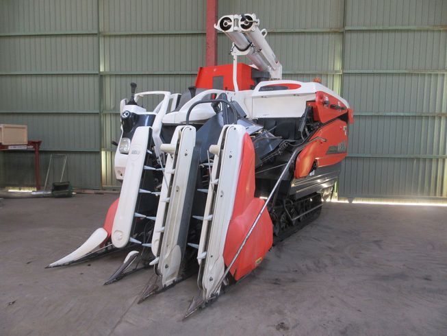 コンバイン AR320 写真２