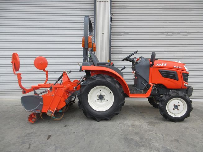 トラクター JB14BSMAG 写真３