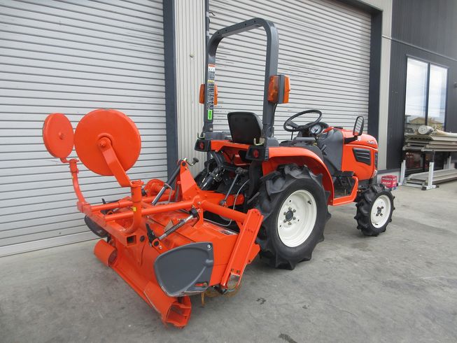 トラクター JB14BSMAG 写真４