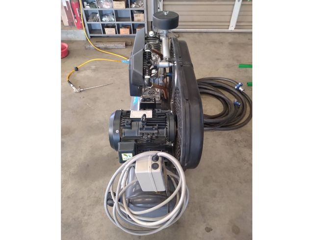 コンプレッサー TFP22CF-10M6 写真４