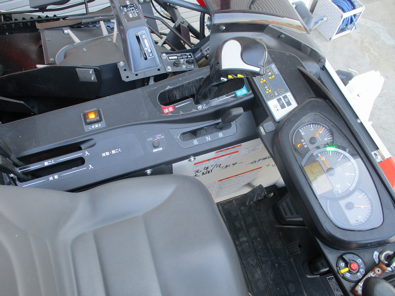 コンバイン ER330N-DXMWE 写真８