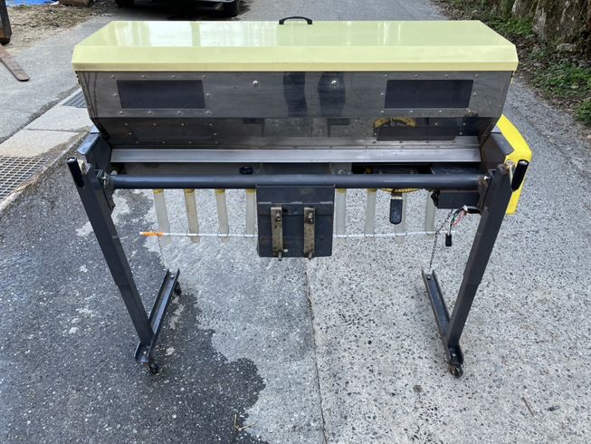 施肥機 NPS140 写真２