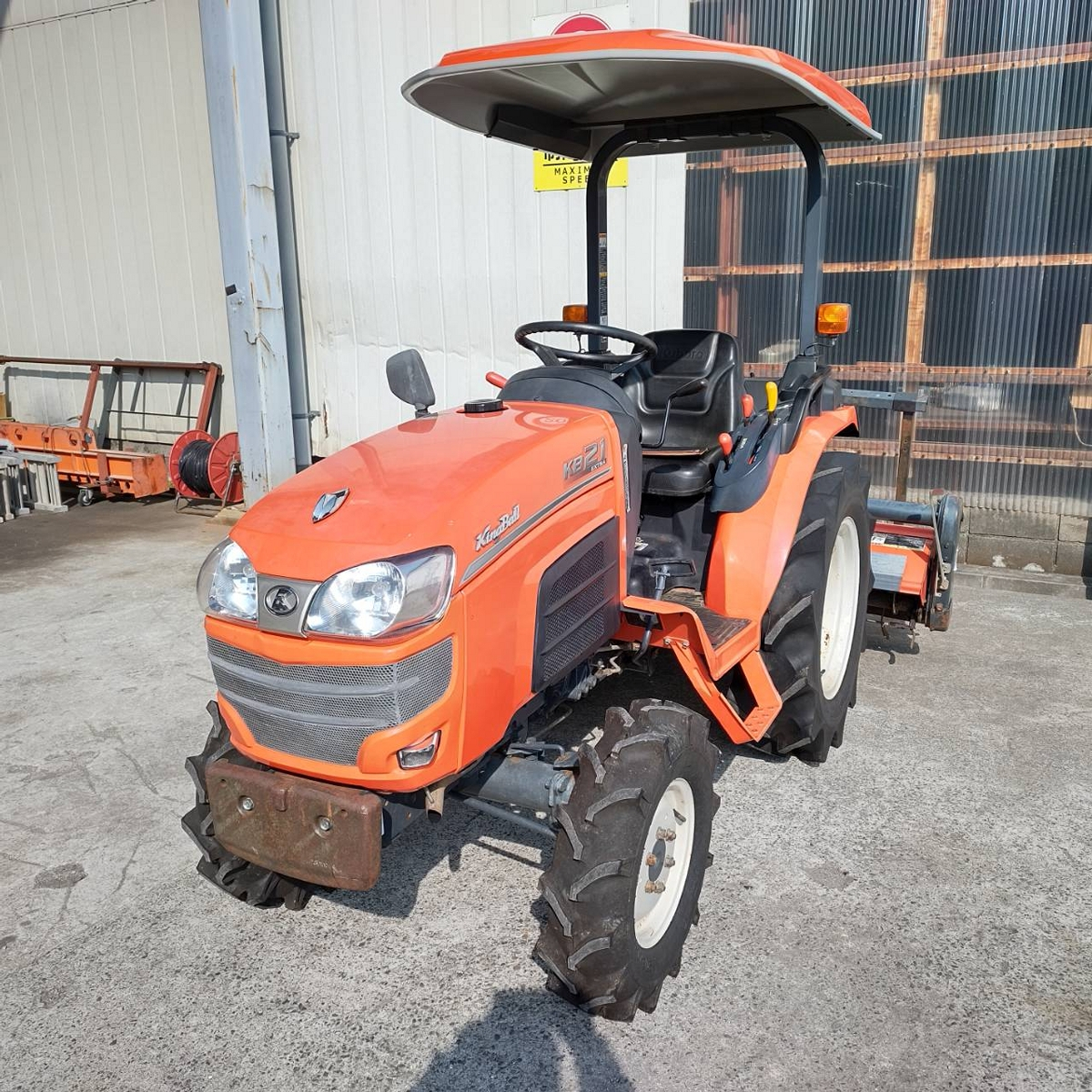 クボタ トラクター 写真