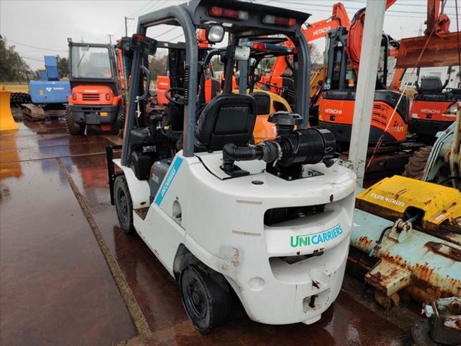 フォークリフト FD25T5 写真３