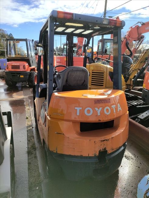 フォークリフト 7FDK20 写真２