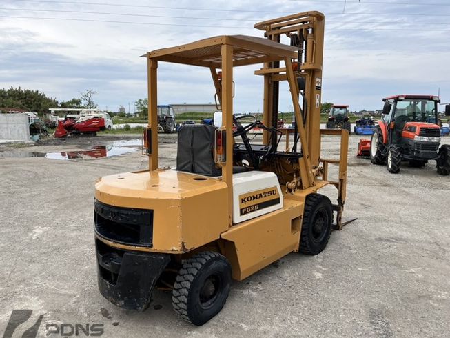 フォークリフト FG25-8 写真５