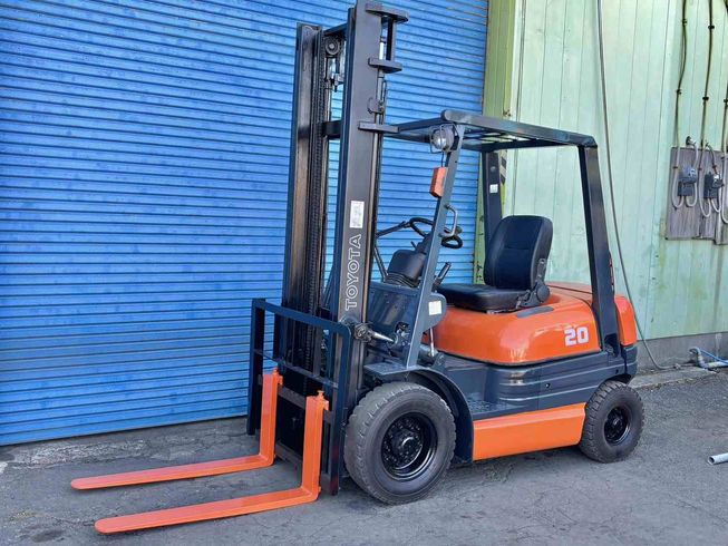 トヨタ フォークリフト 写真