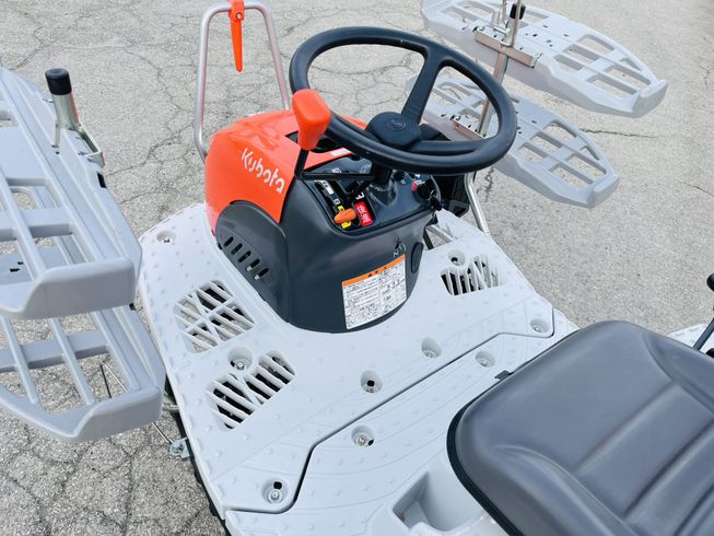 田植機 PW4C 写真８