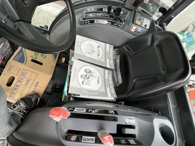 トラクター FT300QMAEJQF7SC  ｱﾜｰ１１２時間！！ 写真11