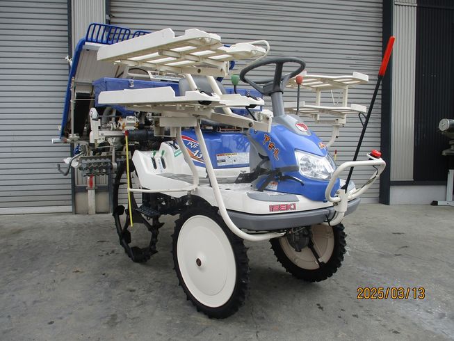 田植機 PQZ43-DULF 写真２