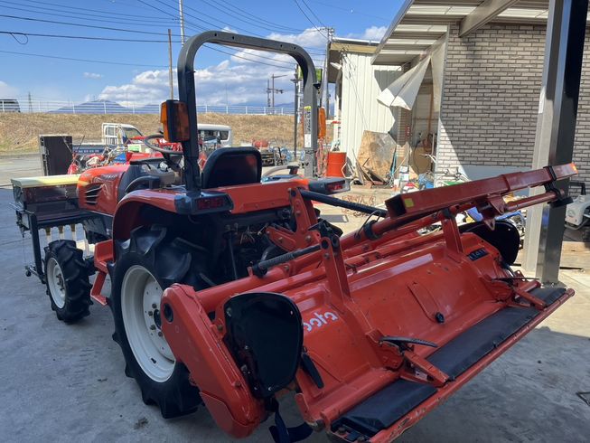 トラクター KT210MA 写真２