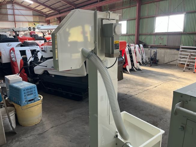 色彩選別機 SCS-7SⅡ 写真４