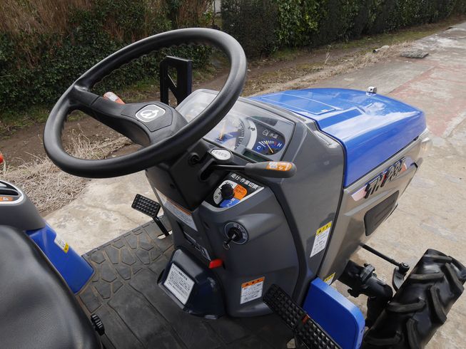 トラクター TH235 写真６