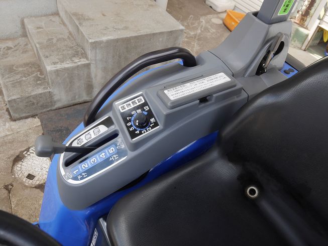 トラクター TH235 写真９