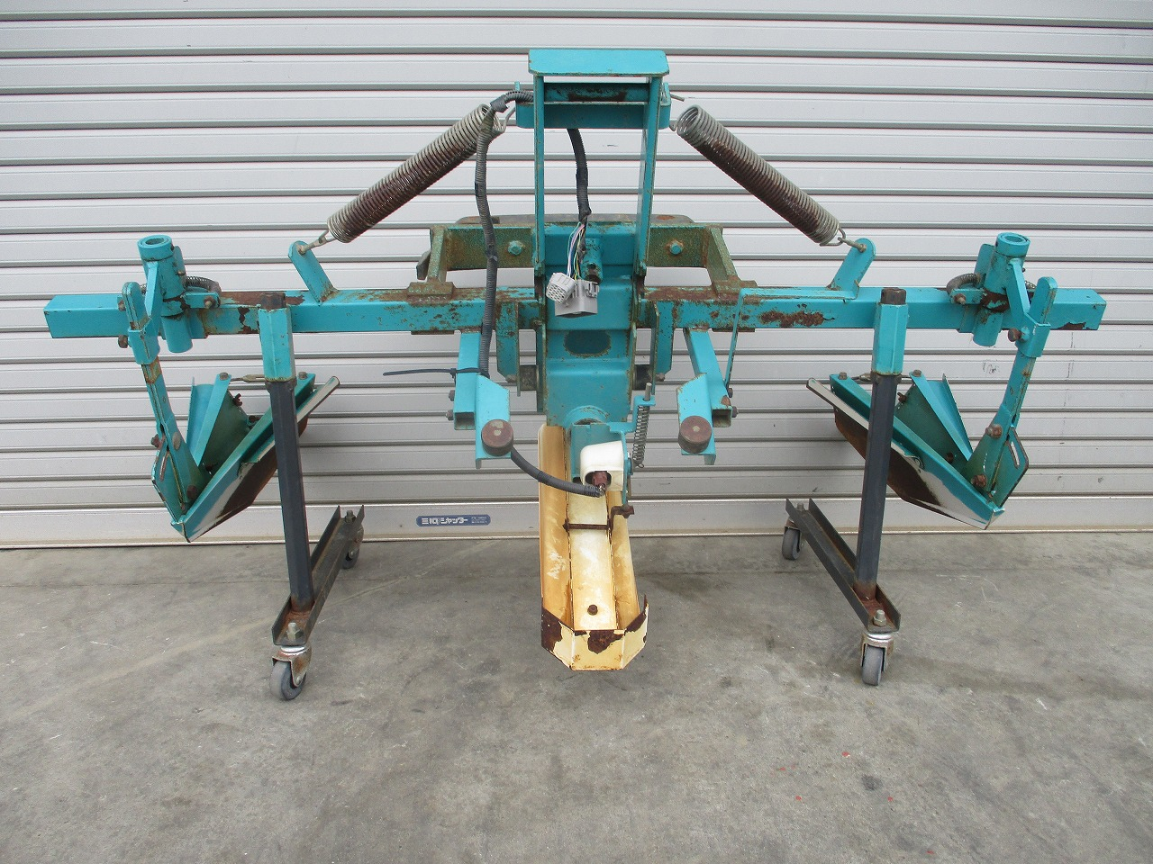 クボタ 溝切機 写真