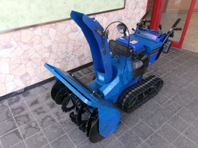ヤマハ 除雪機 写真