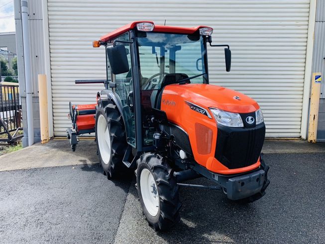 トラクター FT300 写真２