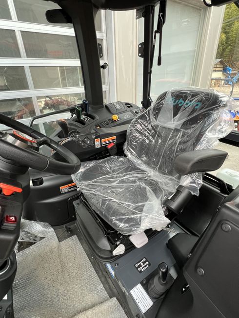 トラクター MR800HQMAXWUR1レクシアKVT仕様！！新車展示機 写真９