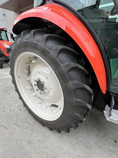 トラクター MR800HQMAXWUR1レクシアKVT仕様！！新車展示機 写真６