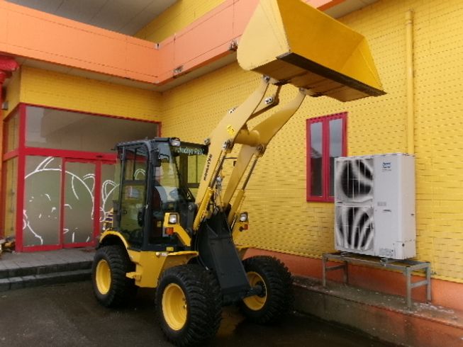 コマツ ホイルローダー 写真