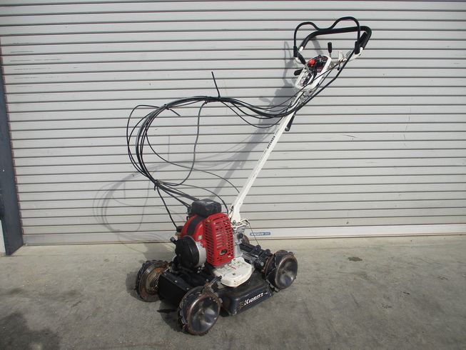 畦草刈機 AZ852AF 写真２