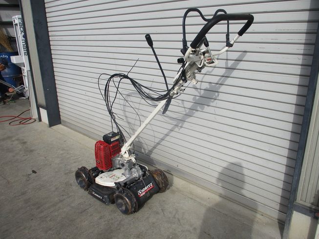 畦草刈機 AZ852AF 写真５