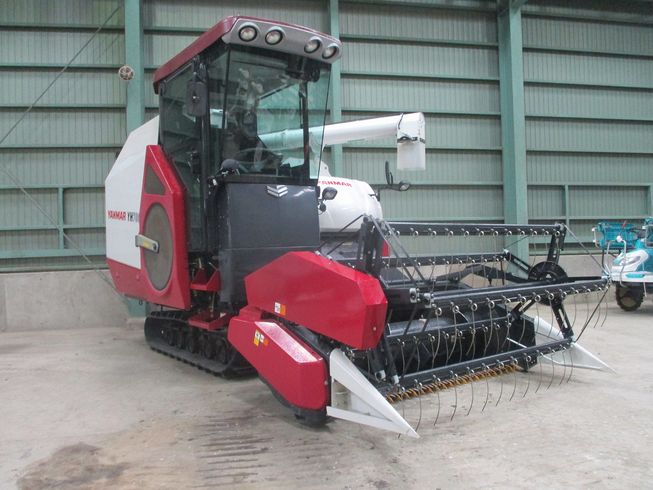 汎用コンバイン YH700M 写真２