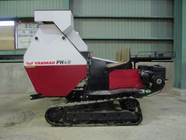 乗用型にんにく植付機 PH4R 写真４