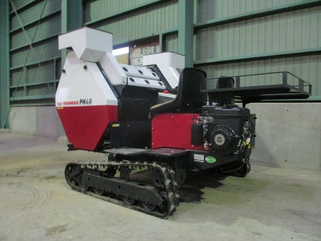 乗用型にんにく植付機 PH4R 写真６