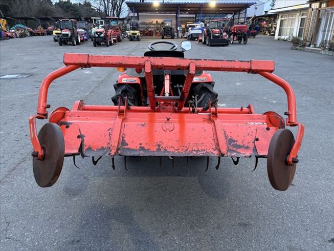 トラクター B52 写真３