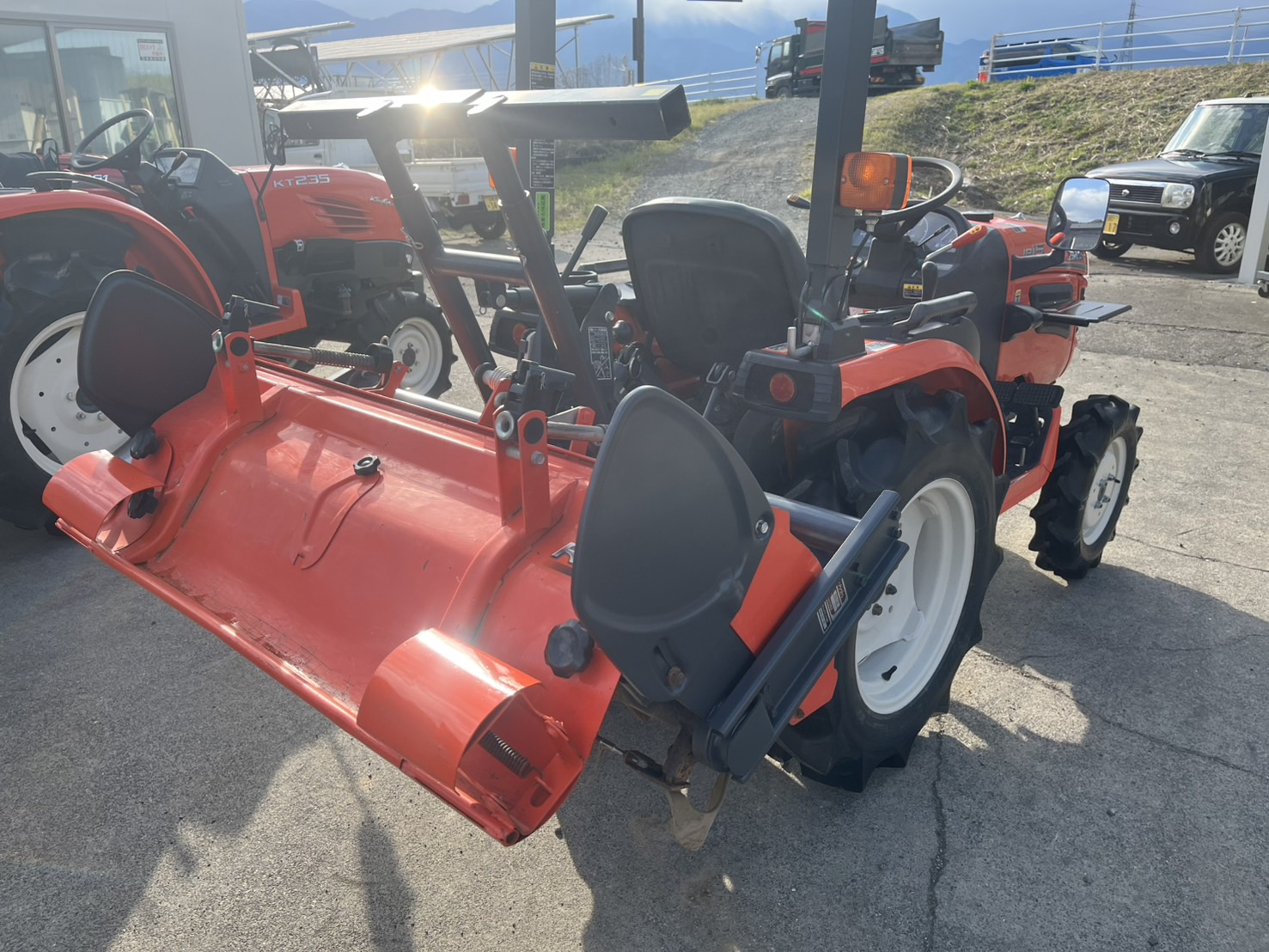 トラクター JB15XBSMAG 写真２