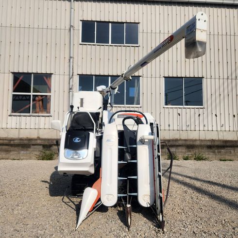 コンバイン AR216 写真２