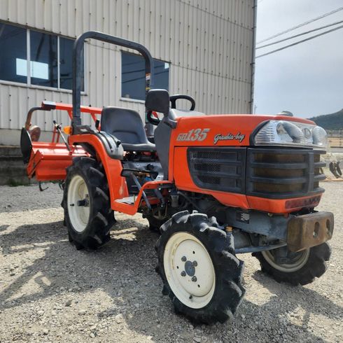 トラクター GB135 写真３