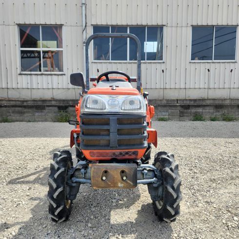 トラクター GB135 写真２