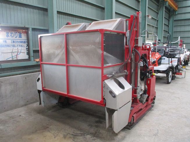 乗用型摘採機 KJ6C-W180SJB 写真５