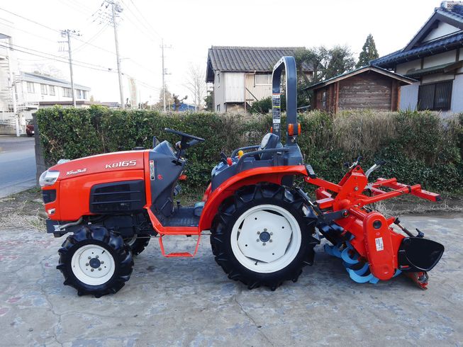 トラクター KB165 写真２