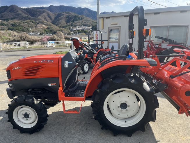 トラクター KT235MA 写真５