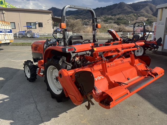 トラクター KT235MA 写真３