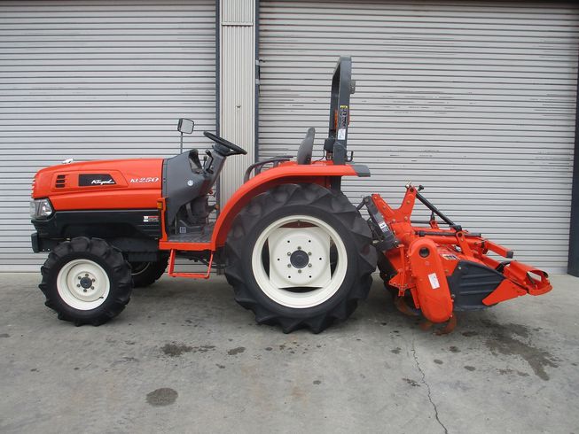 トラクター KL250 写真４