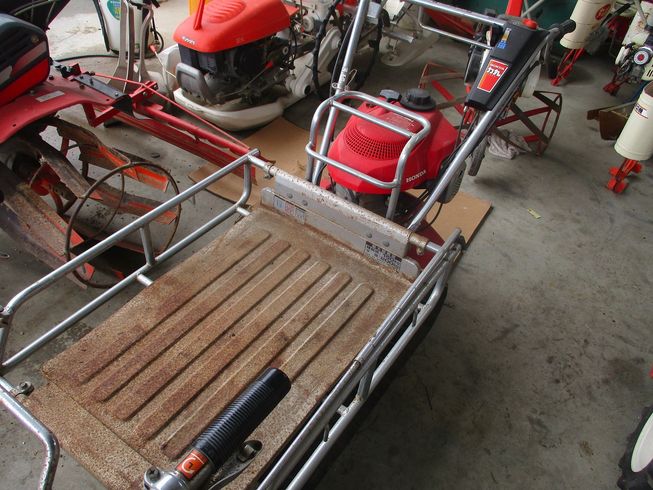 運搬機 HP250 写真３