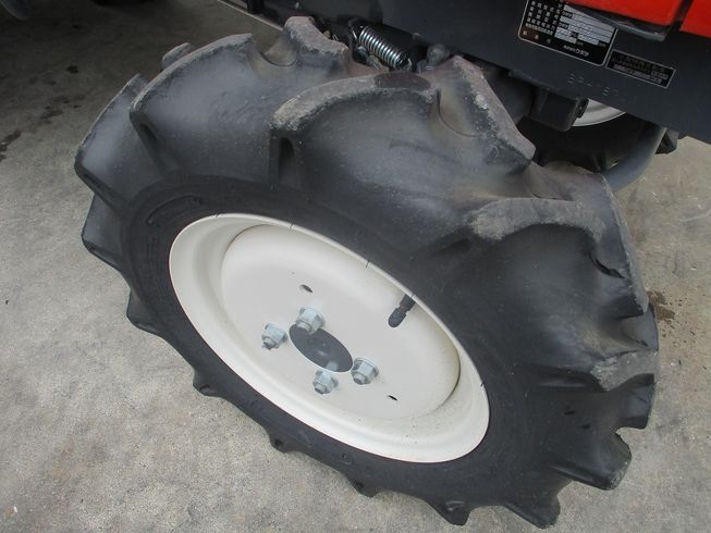 トラクター B17X-BSMAG 写真９