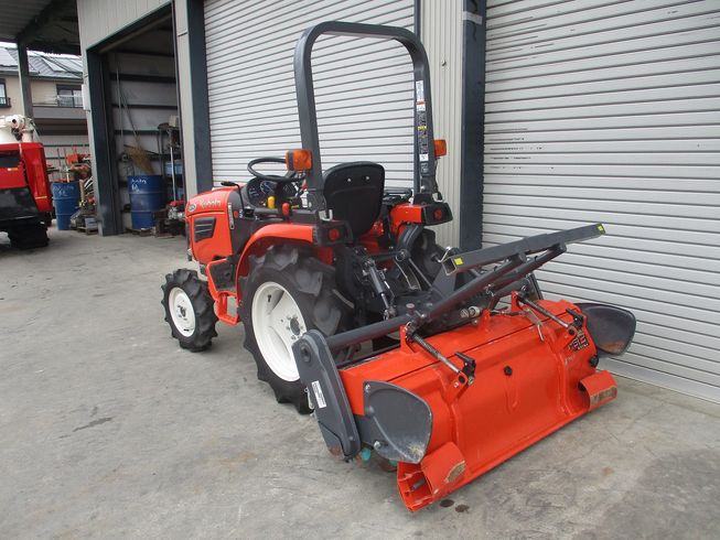 トラクター B17X-BSMAG 写真４