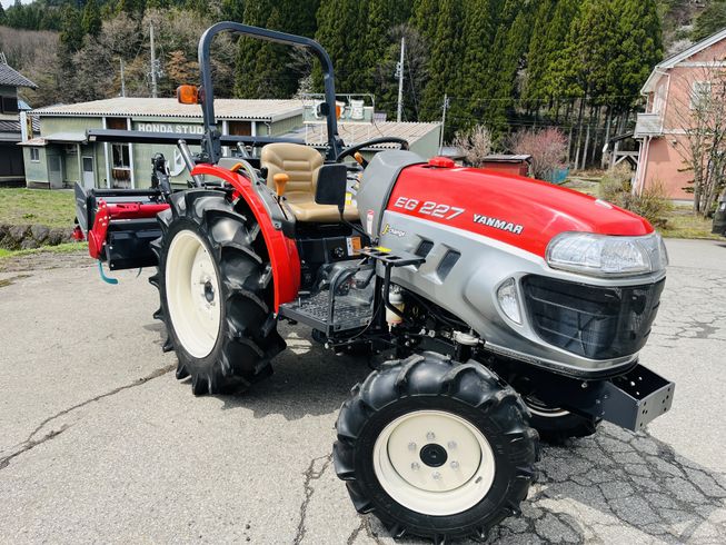 トラクター EG227X 写真２