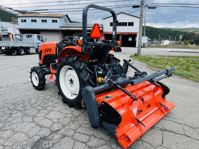 トラクター ST25JRF5SV 写真４